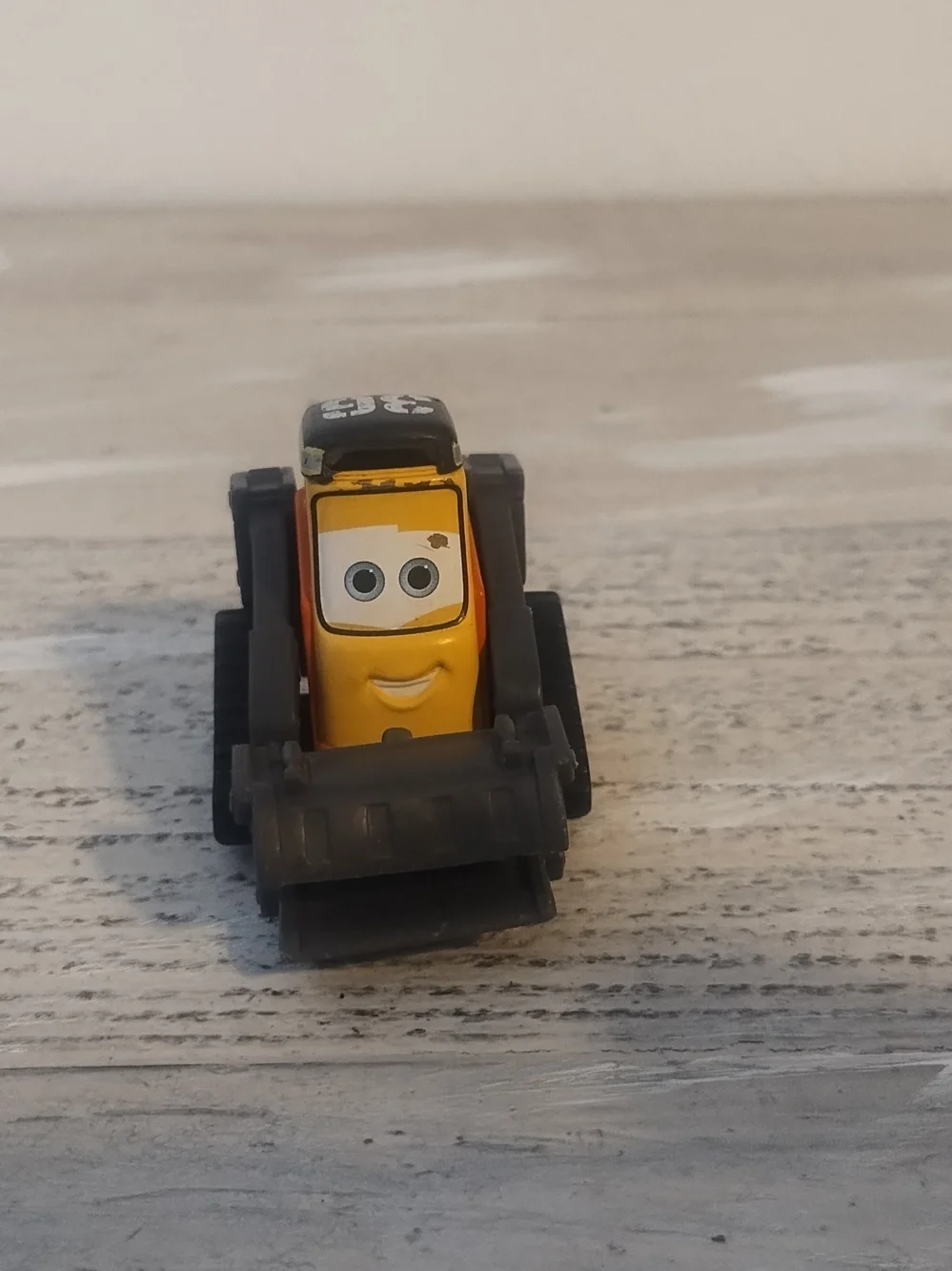 Disney Pixar Cars Drip 36 Track Vehicle Mattel Bulldozer Toy Yellow Black Figure